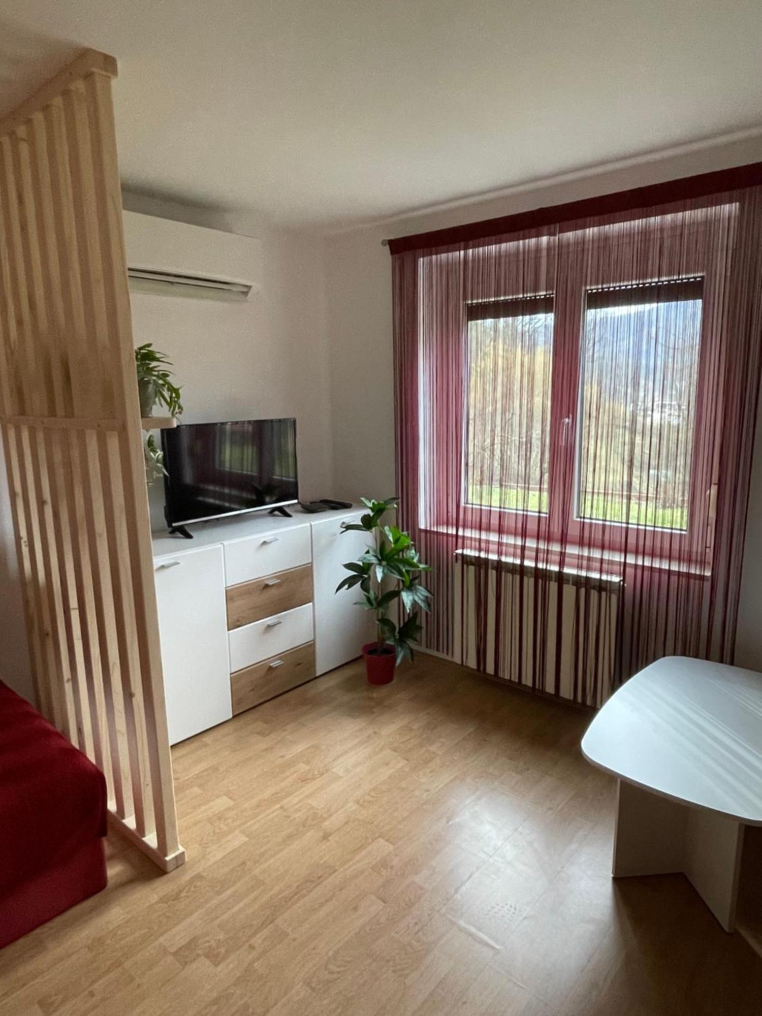 Apartma Savan تولمين المظهر الخارجي الصورة